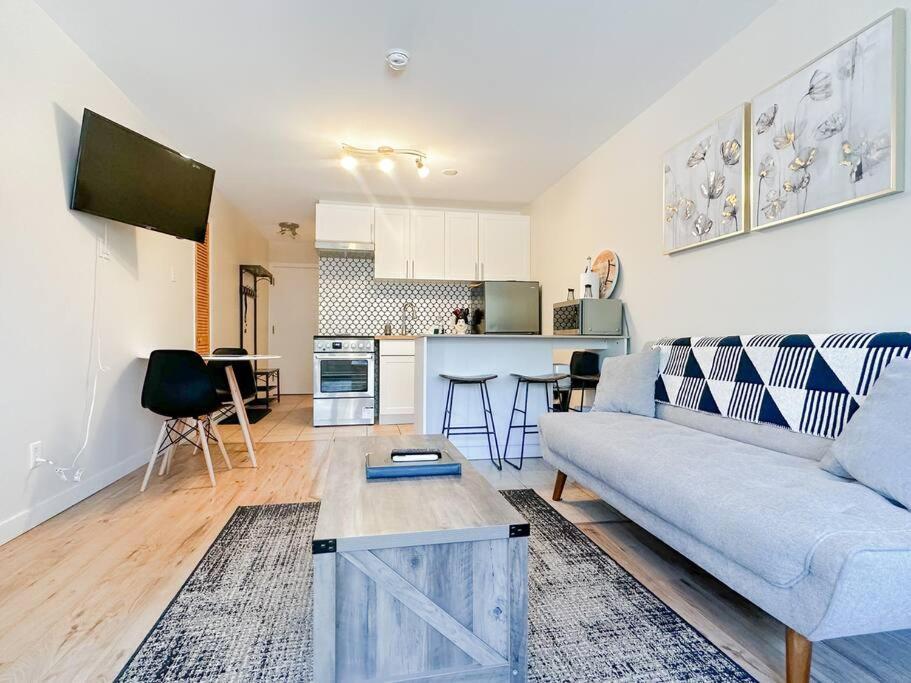 Apartmán The Alpine Nest - 3 Beds - 4 Guests - Free Parking - Pool Mont-Tremblant Exteriér fotografie
